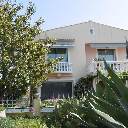 Rez De Chaussee Studio Climatise Dans Villa Эг-Морт Экстерьер фото