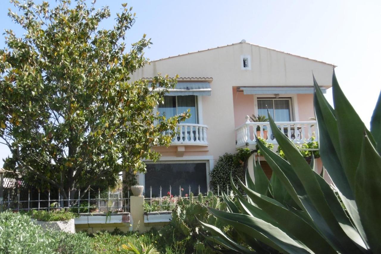 Rez De Chaussee Studio Climatise Dans Villa Эг-Морт Экстерьер фото